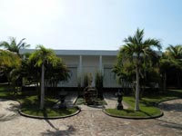 bali strand villa cymopoleia vorhof