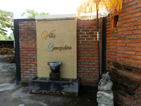 bali-strand-villa-cymopoleia-eingang