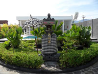 bali-strand-villa-cymopoleia-tempel